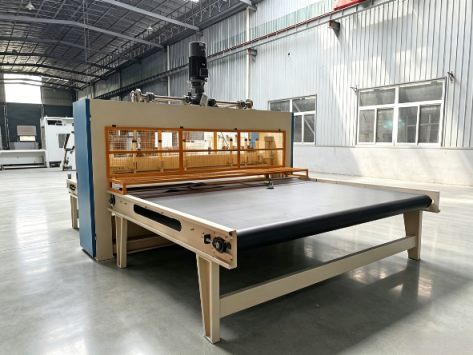 High accuracy online pieces cutting machine for insulation panel