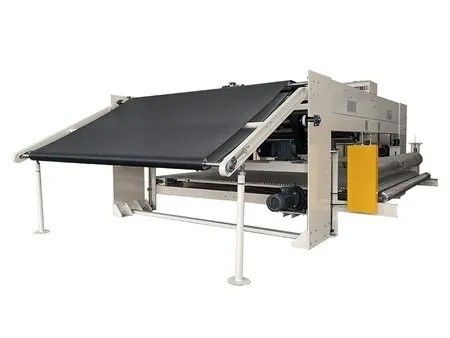 50m / นาที PLC การควบคุม servo Web การสร้างแม่นยําสูง Cross Lapper เครื่อง