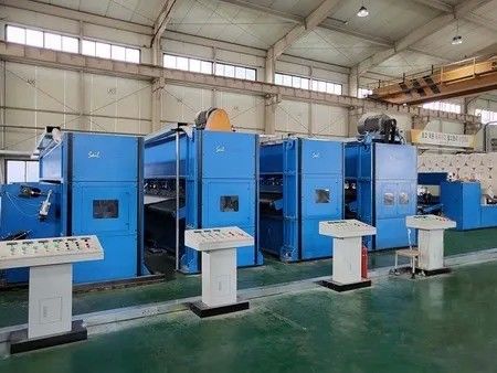 7000 มิลลิเมตร Geotextile และ GCL Roll Lamination Needle Punching Line การผลิต